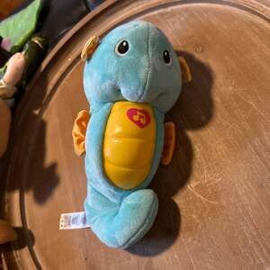 Fisher-Price Ocean Wonders Soothe & Glow Blue Musical Plush Seahorse